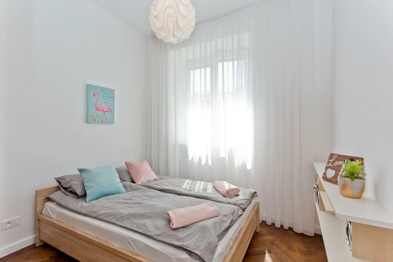 Luxury And Comfortable- Golden Apartments- Royal Street Warsaw Exterior photo